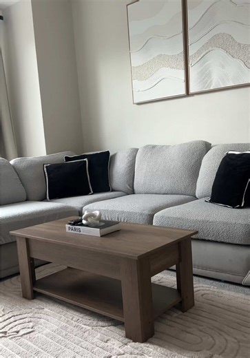 Stylish Lift Top Coffee Table with Hidden Storage