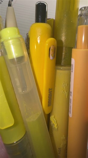 Rating Yellow Pens for Handwriting ASMR