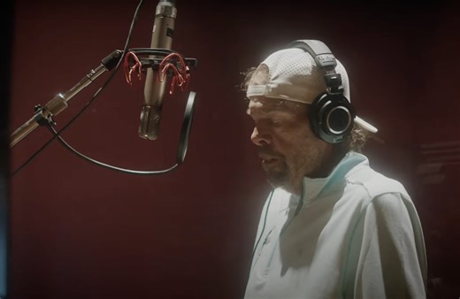 Tearjerking Studio Video Of Toby Keith’s Final Recording Session For “Ships That Don’t Come In” Released | Whiskey Riff