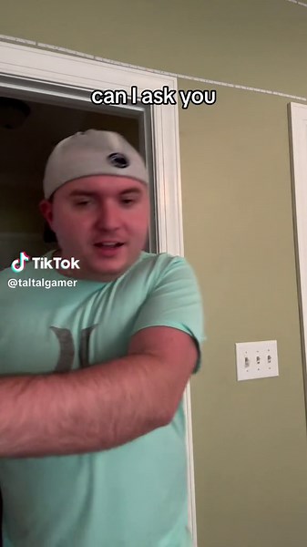 Squidward failed his mission!!!!!! #horror #funny #fyp #spongebob #squidward #mrkrabs #krustykrab