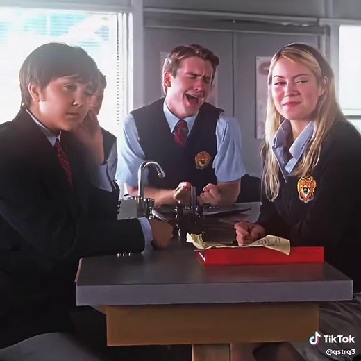 Hilarious Moments in 'She's the Man' Movie | Amanda Bynes, Channing Tatum