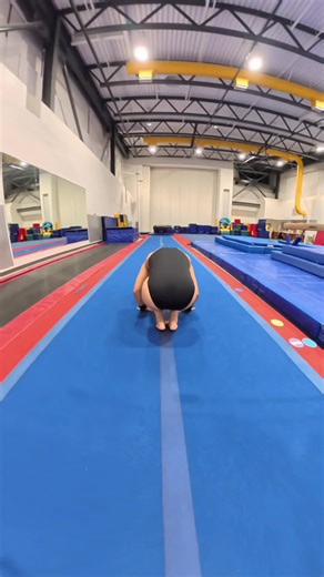 Stretching after gymnastics 🤸 🧘 Eye of the tiger version 🤘 #gymnasticstiktok #fitgirl #flexibility #stretching #yoga