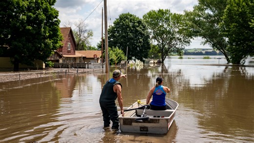 Northwest Iowans work to save their homes as rivers overtop levees, force evacuations