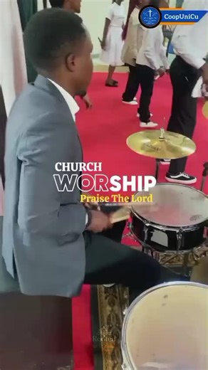 Worship at our church 🙌✨ Moments of praise, hearts lifted in worship, and a community gathered in faith. There’s nothing like coming together to honor God and experience His presence. Grateful for every voice raised, every prayer spoken, and every heart seeking Him. #ChurchWorship #PraiseAndWorship #CoopUniCu #SundayService