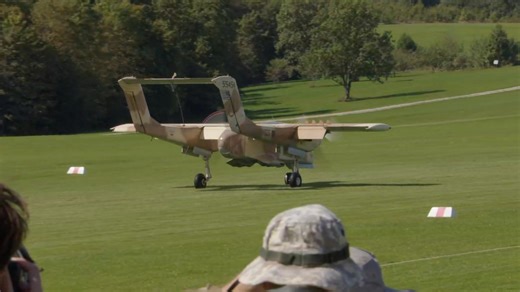 A quick edit of some of the moments that captured our attention during Friday arrivals at Hahnweide | PlanesTV.com