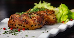 Recept za punjene faširane šnicle iz rerne: Klasik koji osvaja sva čula