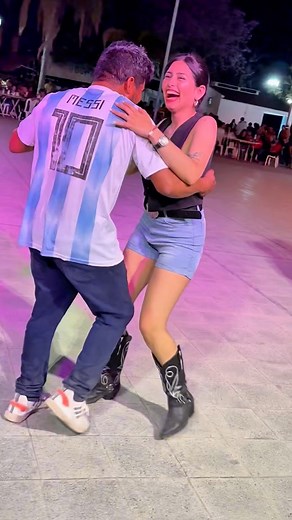 310K views · 4.9K reactions | Eso es disfrutar del baile aguante #borja el #colibri #viralpost2025 #parati | Sonido Norte Producciones | Facebook