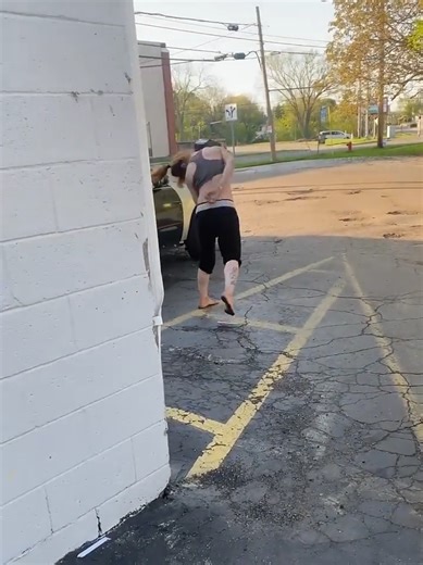 Tweaker at House 🏠 #tweaking #tweaker #usa_tiktok #viral