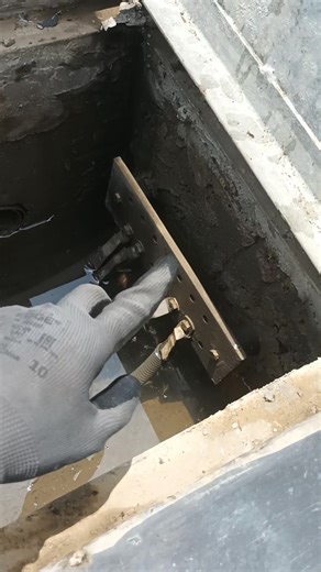 Fungsi instalasi box control pada tower dan kegunaannya seperti ini #tower #btstower #fyp #safetyfirst #telekomunikasi #maintenance | Toyeng