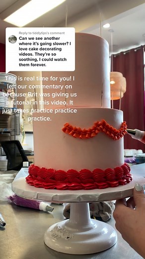 Lambeth Piping Tutorial for Chicagobakery Custom Cakes