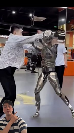 Dieser Roboter wirft drei Menschen um und wurde von uns erschaffen #Technologie #Robotik #Innovation | Aussehen und Gefühl