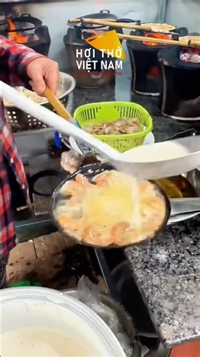 Bánh xèo món ăn đường phố Việt Nam được tìm kiếm nhiều nhất trên bản đồ ẩm thực thế giới