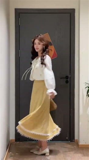 Embrace Spring Fashion: The Perfect Skirt Outfits