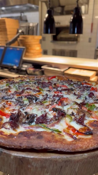 24 reactions · 4 comments | At Good Times Cafe, hand-tossed pizza is crafted with only the freshest ingredients and baked to perfection. 襤 Click the link to see the full menu & hours of operation! 珞 https://bit.ly/310EHro #morongocasino #goodtimes #bestofthesouthland | Morongo | Facebook