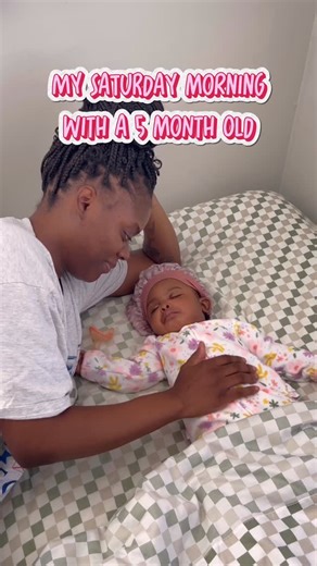 33K views · 3K reactions | Not me thinking I could eat breakfast before she woke up lol and this weather has me confused bc how was it 25 and 75 degrees this week… #mommydaughter#mymorning#5monthsold#soloparenting#momsofig#dayinthelife | Healing Monet | Facebook