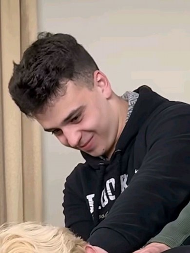 joj ovo je katastrofa od edita al nmg da ne postavim - @Stručnjak halal bilo za ovo ljubi te brat - #foryoupage #fyp #balkan #momchadija #strucnjak