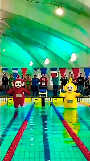 Teletubbies swimming