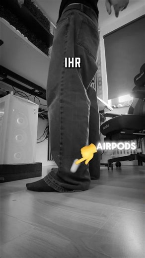 THIS IS HOW YOUR AIRPODS BREAK😬❌ #esrtech #esrairpodscase #esrairpods3hülle | ADVERTISEMENT