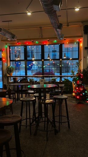 Eau Claire has no shortage of ways to warm up your winter, and holiday coffee creations are at the top of the list. ☕️❄️ Here is your guide to staying caffeinated, cozy, and very much in the holiday spirit! 👇 🌲 Cabin Coffee ~ December’s Drink of the Month is a Candy Cane Mocha. Plus, White Coffee Sugar Cookie drinks, Gingerbread Chais, and Snickerdoodle Lattes! 🔥 Phoenix Coffee ~ Gingerbread Latte, Irish Mocha, Butterscotch Latte, Toffee Mocha, or Peppermint Hot Chocolate! 🎶 Acoustic Cafe ~ 