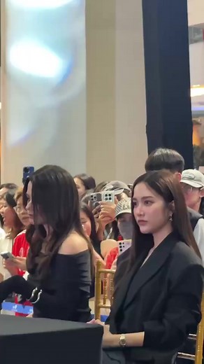 pretty handsome saro and her princess Becky ❤️ FREENBECKY GL AUDITION PROJECT #Inthe8ightxFREENBECKY | Tee Sunshine