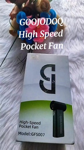 A portable and rechargeable pocket fan that is best for outdoor use! #pocketfan #minifan #fan #handheldfan #goojodoqfan