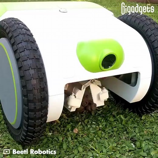 This robot can find and pick up your dog’s poop. Check out Beetl Robotics Autonomous Poop Scooper. #gigadgets #walkthedog #robots #dogmomlife #doglife