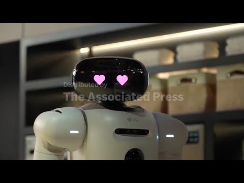 LG's new laundry-folding robot makes its debut at CES