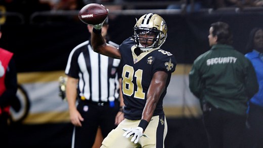 Meredith stumbles into end zone for 16-yard TD