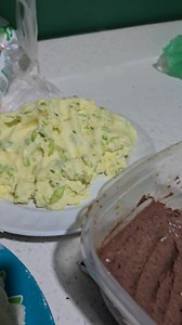 La niña Mary es buena maestra en la cocina 👌 | Isa Adventures