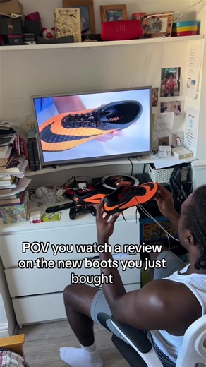 Best Football Boots Review for Wingers and Players