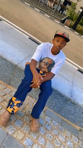 #painting #flowers #art #garden #artwork #everyone #motivation #lifeisbutadream #inshot2026 #shots