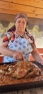 O adevarată bucătăreasă ❤️ | Aziz Comedy