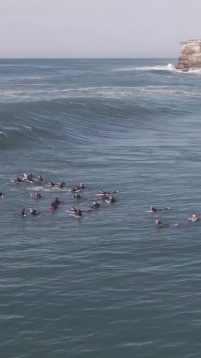 Podcast with @luke_oconnor is live and the Shark Island Challenge is a GO! Green light is lit! Friday is the day! This is not a comp you want to miss! Keep an eye on all updates @sharkislandchallenge Luke O’Connor is one of the driving forces behind the return of the Shark Island Challenge.If you grew up bodyboarding in Australia, this comp was sacred—and it’s back in all its glory. Luke jumped on to chat about the wild ride it took to bring the event back, what makes Shark Island one of the hea