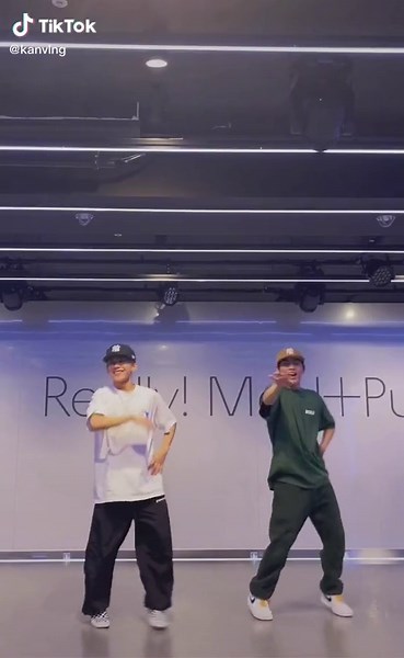 Chopstickサビも踊ってみた🥰 @niziu_official