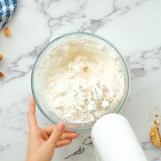 PUMPKIN CREAM CHEESE DIP for the holidays, served with apple or pear slices, pretzels, cookies, crackers, or biscotti. get the recipe >> https://reluctantentertainer.com/pumpkin-cream-cheese-dip/ | Reluctant Entertainer