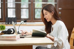 【必見】高校生、大学生が株式投資を勉強する方法10選│3つの注意点あり｜イチリタブログ