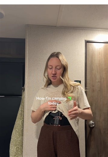 WHAT I’M USING : Belly band - linked in Amazon storefront @flashbangholsters - Amelia (code JORDYNN15 saves ya money) #concealcarry #ccw #womenwhocarry