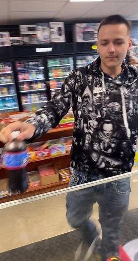 comment down below what to do next? ‼️(😭😭😂) #foryou #foryoupage #fypシ #28xtremes #fy #foreigon #mgk