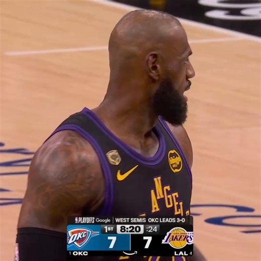 Liat video ini tuh lucu tapi aneh sih. Brooks ngetawain, hate watch Lebron karena mau disweep Thunder.LAH LO JUGA KANNN???MALAH DISWEEP DULUAN MAKANYA LO DUDUK DI BANGKU PENTONTON??KOK BISA-BISANYA LO KETAWA BROOKS??Jujur aneh…