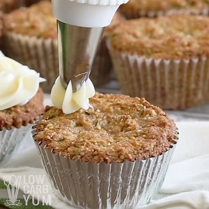 1.4M views · 547 reactions | A moist and delicious low carb zucchini spice cake topped with sugar free cream cheese frosting. Make some now and freeze half to enjoy later. Get the recipe here --> https://lowcarbyum.com/low-carb-zucchini-spice-cupcakes-gluten-free-recipe/ | Low Carb Yum | Facebook