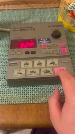 Zoom MRT-3B Machine Shorts! #viral #music #drumbeat #drummachine #drummusic #shorts #lofidrums