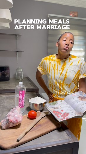 101K views · 2.3K reactions | Hey LaFamilia ! How do you go about planning your weekly and daily meals? I’d love to hear your tips and strategies! #familycontent #family #familycontent #marriage #marriedlife #cooking #cookingforfamily #planning #strategy #strategicplanning | DON Estelle Mantel | Facebook