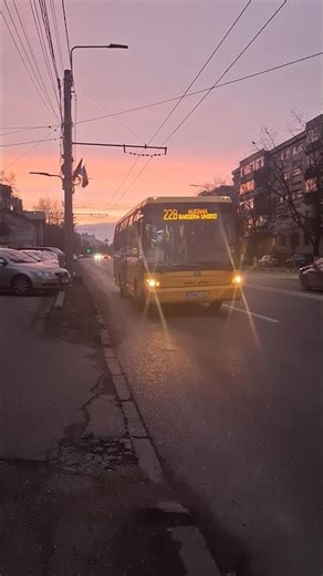 Ploiesti: Autobuzul BMC Probus 215-SCB #3115 intrand in statia Zimbrului pe linia 22B