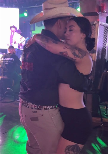 Norteñas y bailando: más videos de Janexyy