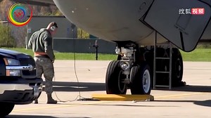 美国空军备用机组人员紧急起飞KC-135训练!#军事武器装备 #KC-135
