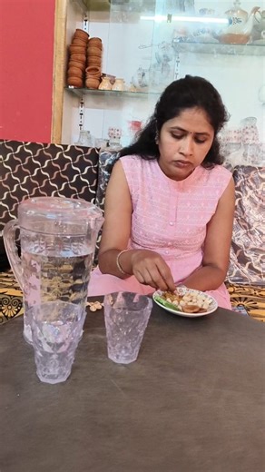 Manju A Manju on Instagram: "ಬೆಳಿಗ್ಗೆ ಟೈಮ್ ಜರ್ನಿ ಅಂದ್ರೆನೇ ಆಗಲ್ಲ🫢✨ 250 starting prices bridal mehandi 3.5k 2 months classes basic to advanced course Certificate provide Offline online classes available Basic to advance course admission opening All karnataka sarvice available 10 years experience Location Tumkur📍"