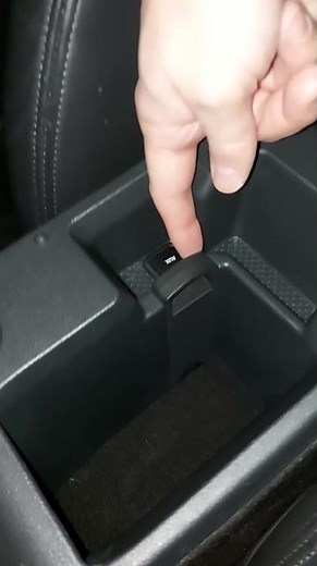 Skoda Octavia Mk2 Tips & Tricks: Magic Armrest