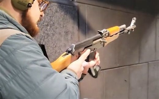 中国北方工业56冲全自动模式射击