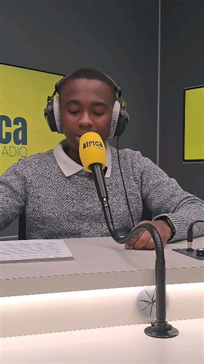 14 reactions | ⚽️ Les qualifications pour la Coupe du Monde 2026 dans la zone Afrique n'ont pas fait de cadeau aux grandes nations. Analyse de Sourakata Kebe dans Foot Afrique sur @africa_radio. #AfricaRadio #Foot #Analyse #Coupedumonde2026 | Africa Radio | Facebook