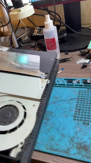 Disassembling a PlayStation 4 Console: Step-by-Step Guide